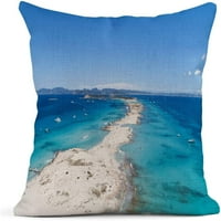 Set jastuka na plaži Illetas Formentera viđen iz drona tirkizni i kristalni morski bacanje jastučnice poklopca za jastuk Kućinski dekor