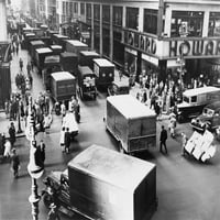 Dostavna vozila Zaglavljene zapadne 37. ulice izgleda zapadno od 7. avenije New York City 1945. LC-USZ62- istorija
