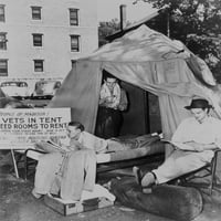 Tri studenta GI na Univerzitetu u Wisconsinu žive u šatoru. Objavili su istoriju znaka