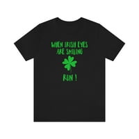 Kad se irske oči nasmiješe, trčanje unise svetog Patricks Dan Tee